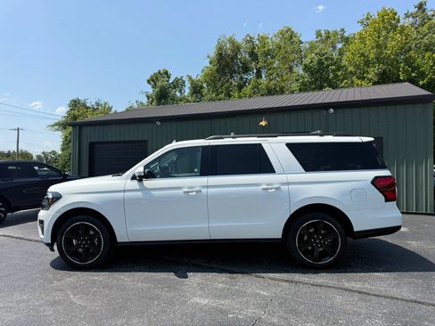 Used 2024 Ford Expedition Max Limited AWD/4WD image 3