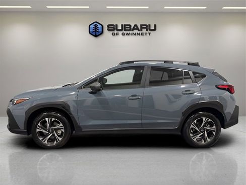 Used 2024 Subaru Crosstrek 2.0i Premium image 2