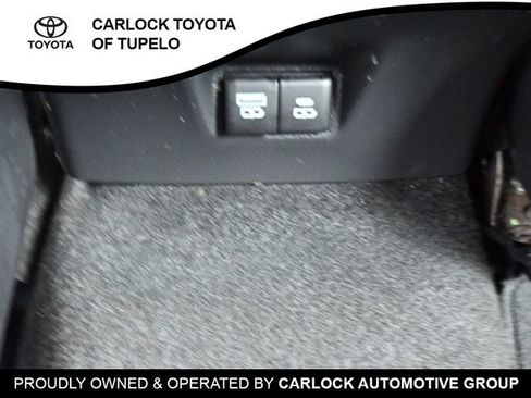Used 2025 Toyota Camry SE w/ Convenience Package image 26