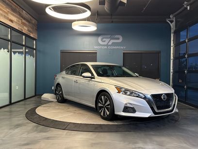 Used 2022 Nissan Altima 2.5 SV