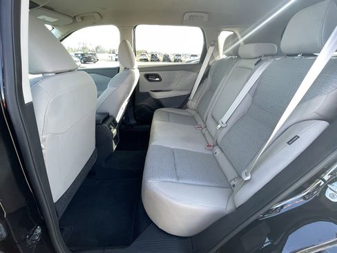 Used 2023 Nissan Rogue SV image 22