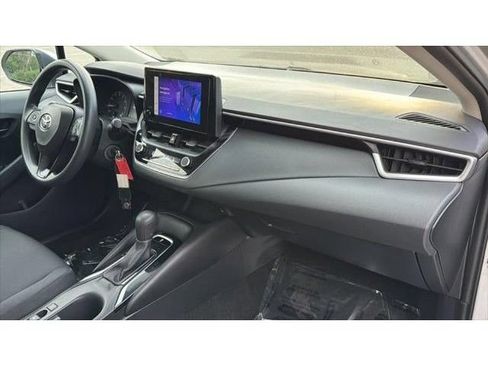 Used 2023 Toyota Corolla LE FWD image 40