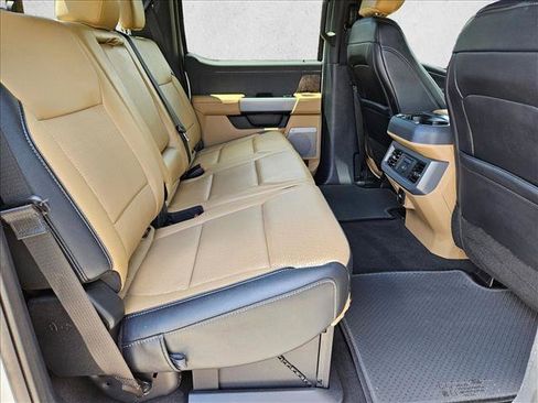 Used 2025 Ford F250 Lariat w/ Lariat Ultimate Package AWD/4WD image 20