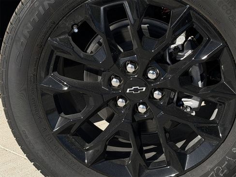 New 2026 Chevrolet Traverse LT w/ Enhanced Driving Package image 9