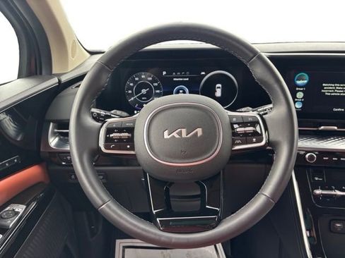 Certified 2024 Kia Carnival SX Prestige image 16