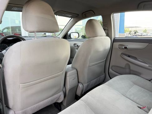Used 2010 Toyota Corolla LE FWD image 15