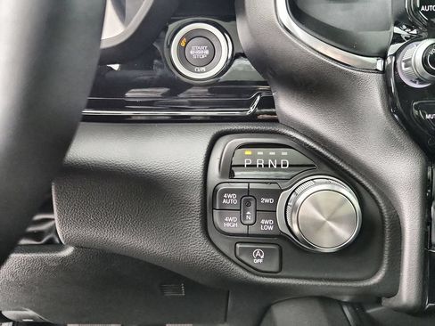 New 2026 RAM 1500 Laramie AWD/4WD image 29