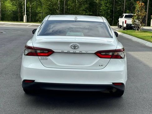 Used 2023 Toyota Camry LE FWD image 5