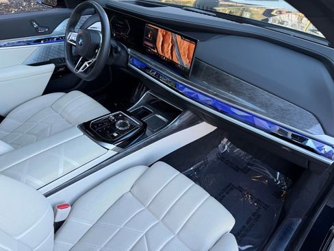 Used 2023 BMW 760i xDrive 760i xDrive image 34