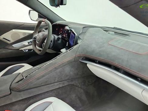 Used 2023 Chevrolet Corvette Stingray Premium Conv RWD image 25