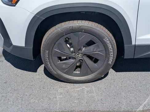 New 2026 Volkswagen Taos S image 12