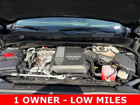 Used 2025 Chevrolet Silverado 1500 RST w/ Z71 Off-Road Package AWD/4WD image 11