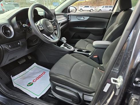 Used 2023 Kia Forte LXS FWD image 11