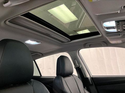 Used 2023 Subaru Crosstrek 2.5i Limited w/ Moonroof Package image 21