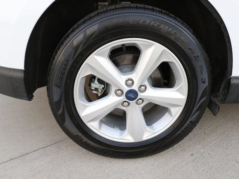 Used 2021 Ford Edge SE FWD image 8