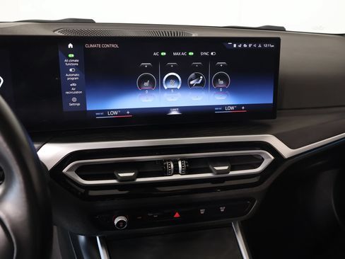 Used 2024 BMW 330i Sedan RWD image 5