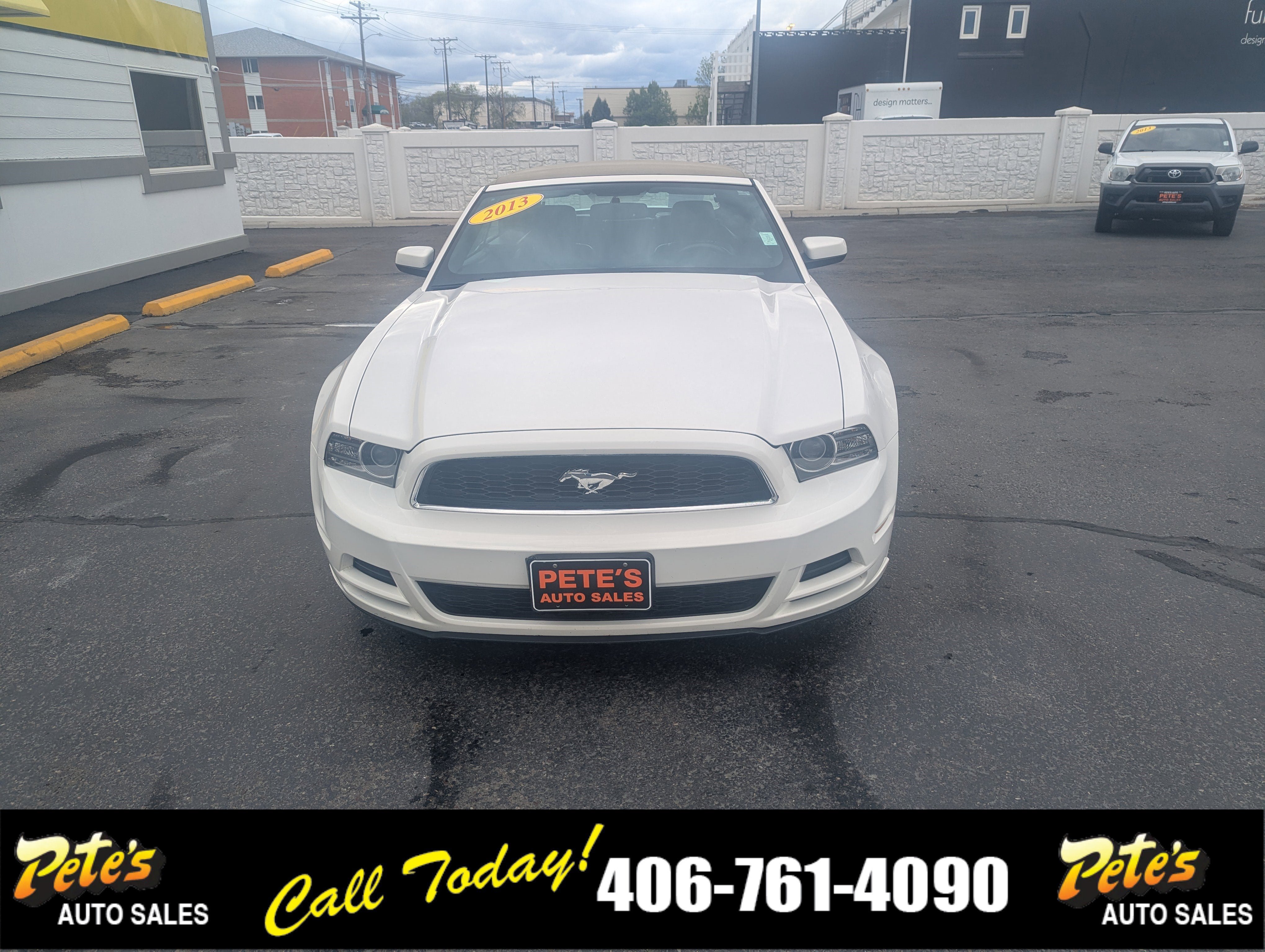 Used 2013 Ford Mustang Premium RWD image 7