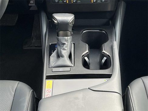 Used 2024 Lexus ES 350 w/ Premium Package image 17