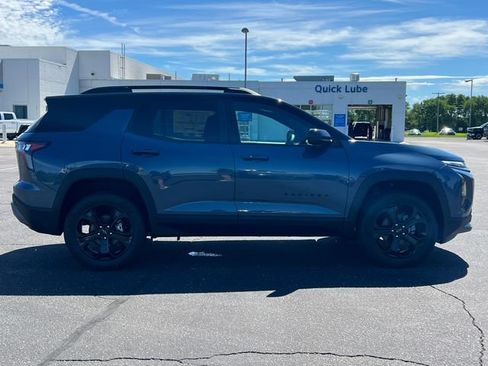 New 2026 Chevrolet Equinox LT w/ Convenience Package II AWD/4WD image 42