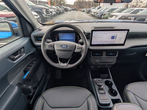 New 2026 Ford Maverick Lobo image 13