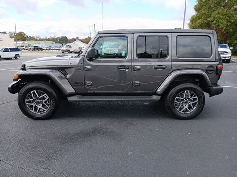 New 2026 Jeep Wrangler Unlimited Sahara image 11