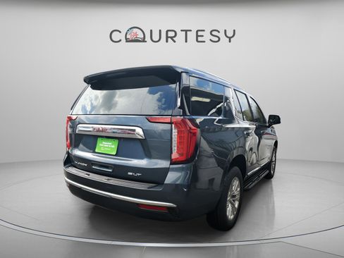 Used 2021 GMC Yukon SLT w/ SLT Premium Package image 4