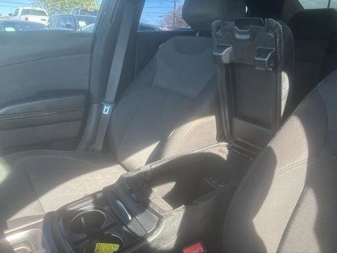 Used 2017 Dodge Charger SE w/ Blacktop Package image 21