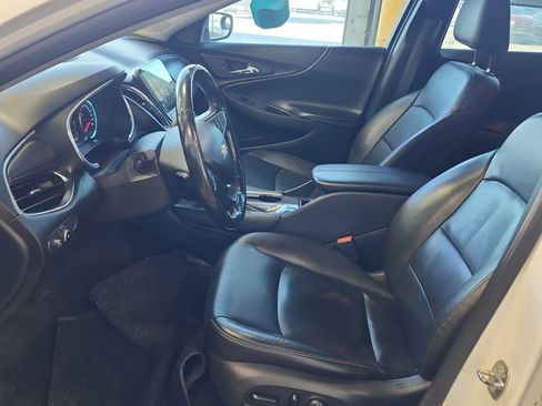 Used 2018 Chevrolet Malibu LT image 7