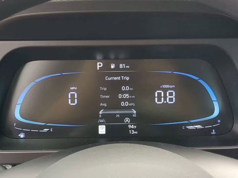 New 2025 Hyundai Elantra SE image 32