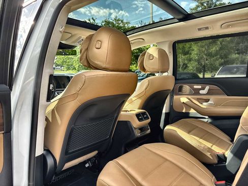 New 2026 Mercedes-Benz GLS 450 4MATIC image 18