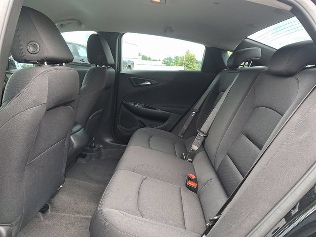 Used 2025 Chevrolet Malibu LS FWD image 10