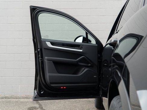 New 2026 Porsche Cayenne Coupe image 15