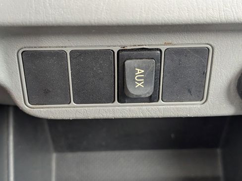 Used 2012 Toyota Tacoma 2WD Regular Cab image 16