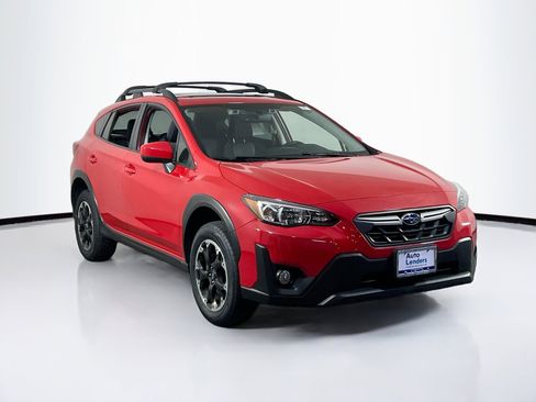 Used 2023 Subaru Crosstrek 2.0i Premium image 3