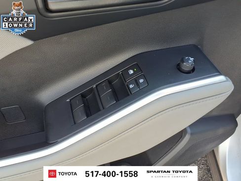 Used 2023 Toyota Highlander LE AWD/4WD image 16