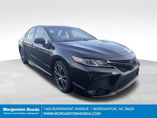 Used 2018 Toyota Camry SE w/ Moonroof Package FWD 360° Tour