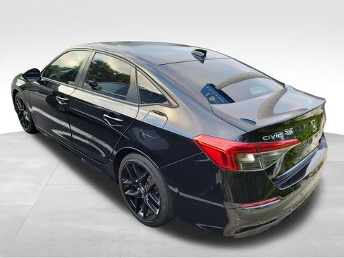 Used 2023 Honda Civic Sport image 16