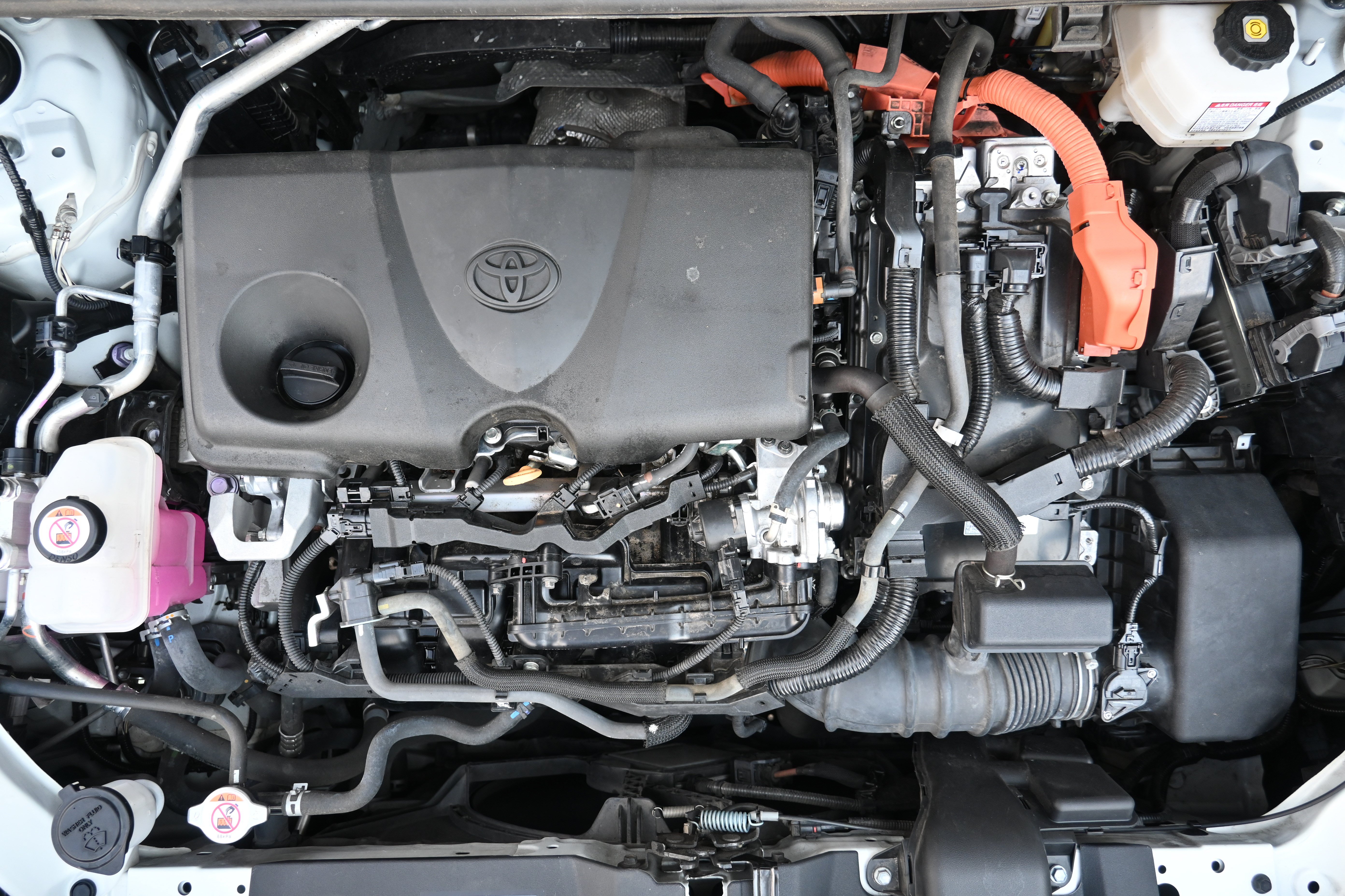 Used 2022 Toyota RAV4 XSE AWD/4WD image 36