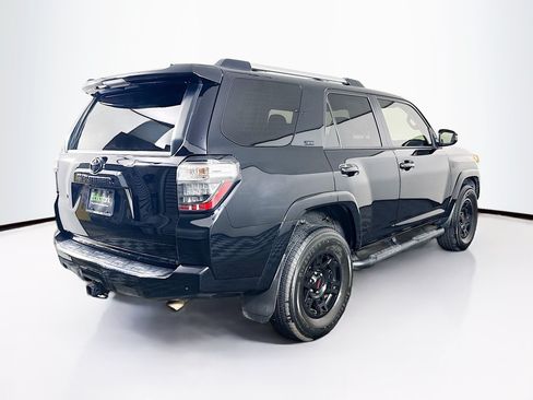 Used 2021 Toyota 4Runner SR5 AWD/4WD image 9