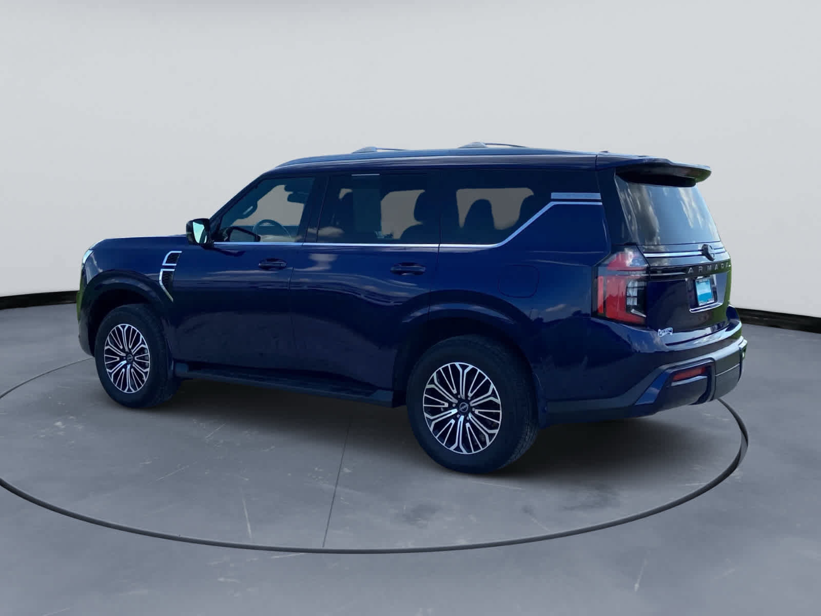 Used 2025 Nissan Armada SL AWD/4WD image 4