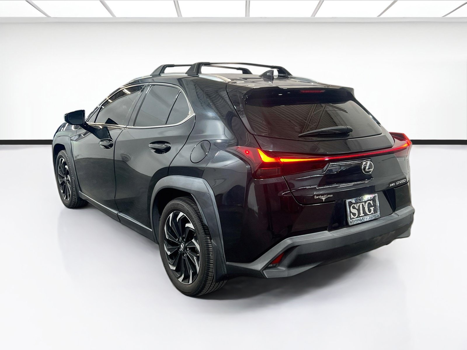 Used 2023 Lexus UX 250h AWD image 6