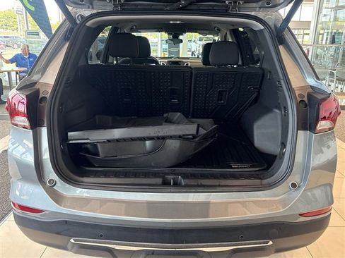 Used 2024 Chevrolet Equinox LT w/ LPO, Floor Liner Package FWD image 25