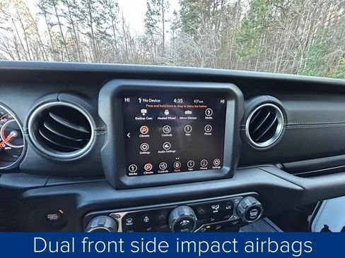 Used 2020 Jeep Wrangler Unlimited Sahara image 38