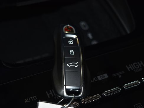 New 2026 Porsche Cayenne Coupe image 18