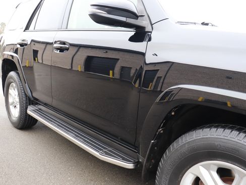 Used 2015 Toyota 4Runner SR5 Premium image 21