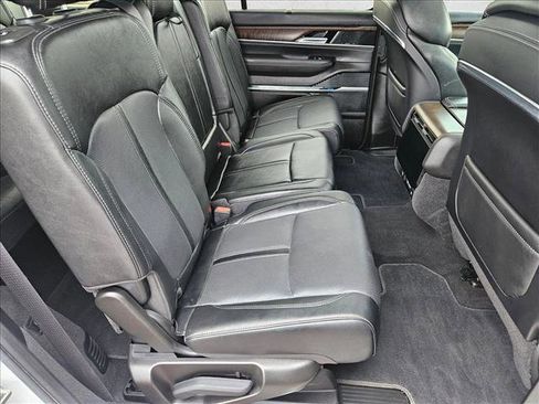 Used 2024 Jeep Grand Wagoneer Series I w/ HD Trailer Tow Package image 18