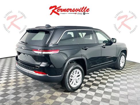 New 2025 Jeep Grand Cherokee Laredo X image 7