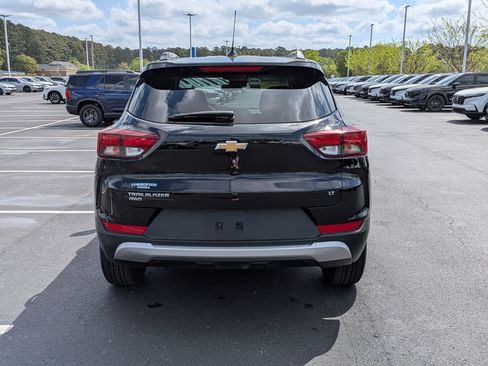 Used 2025 Chevrolet TrailBlazer LT image 4