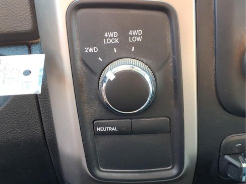 Used 2014 RAM 2500 SLT AWD/4WD image 11