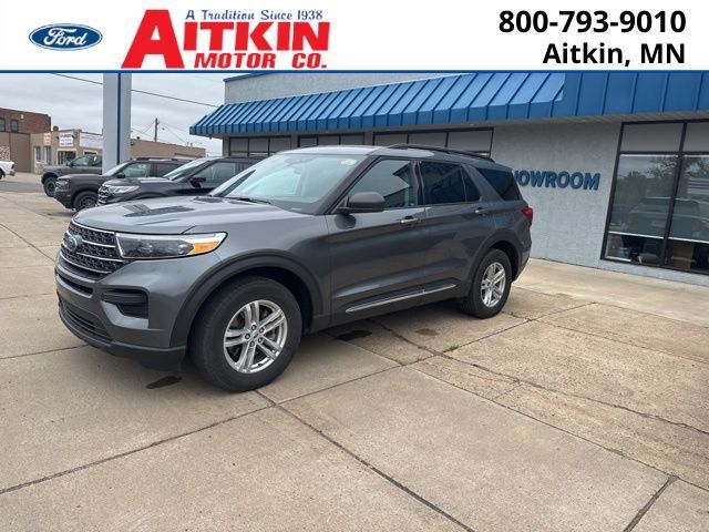 Used 2023 Ford Explorer XLT AWD/4WD image 1